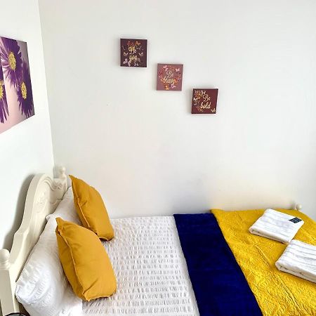 2-Bedrooms Modern Apartment Next To Velodrome, Lounge, Balcony, Parking, Abba London Eksteriør bilde