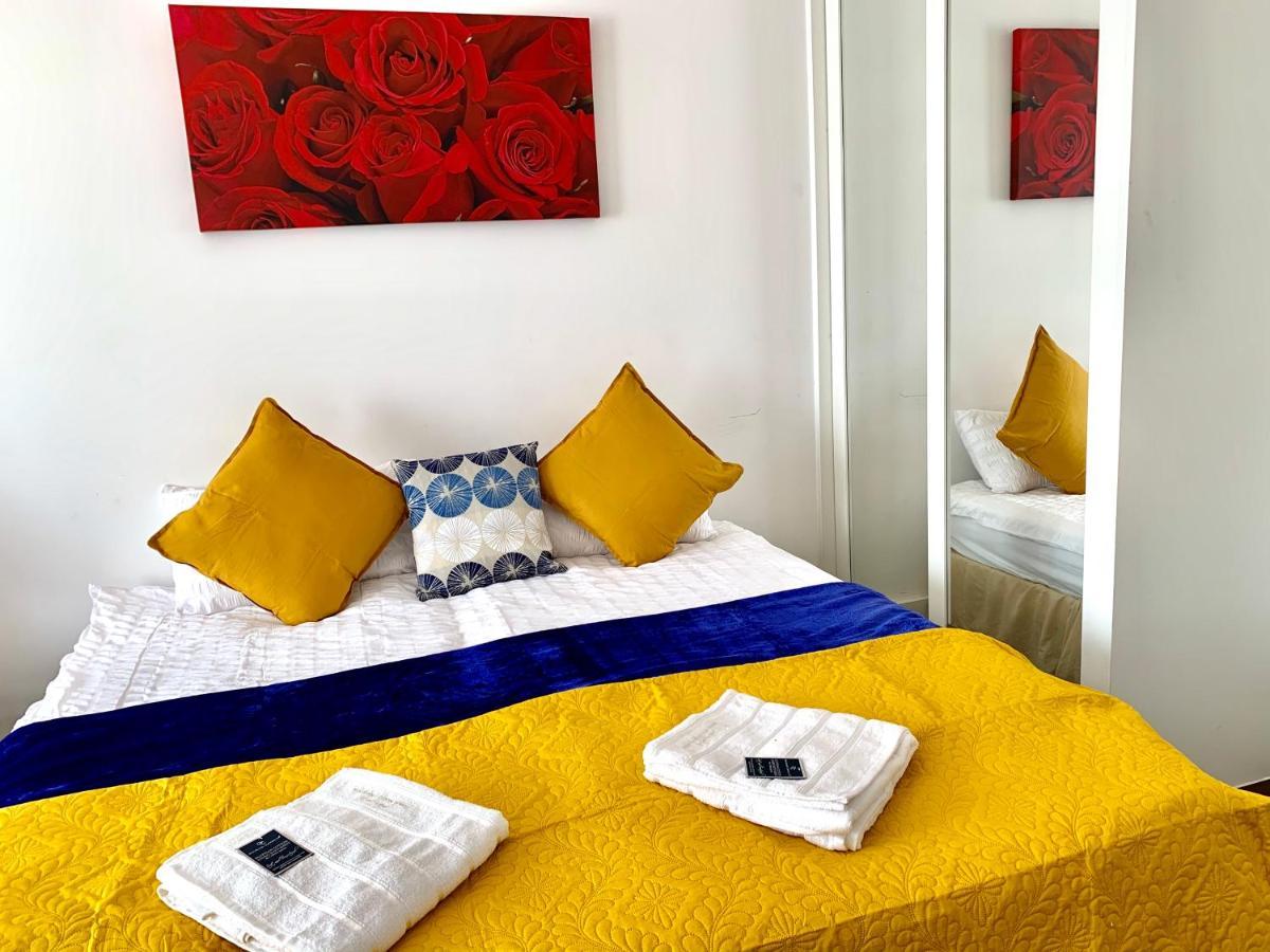 2-Bedrooms Modern Apartment Next To Velodrome, Lounge, Balcony, Parking, Abba London Eksteriør bilde