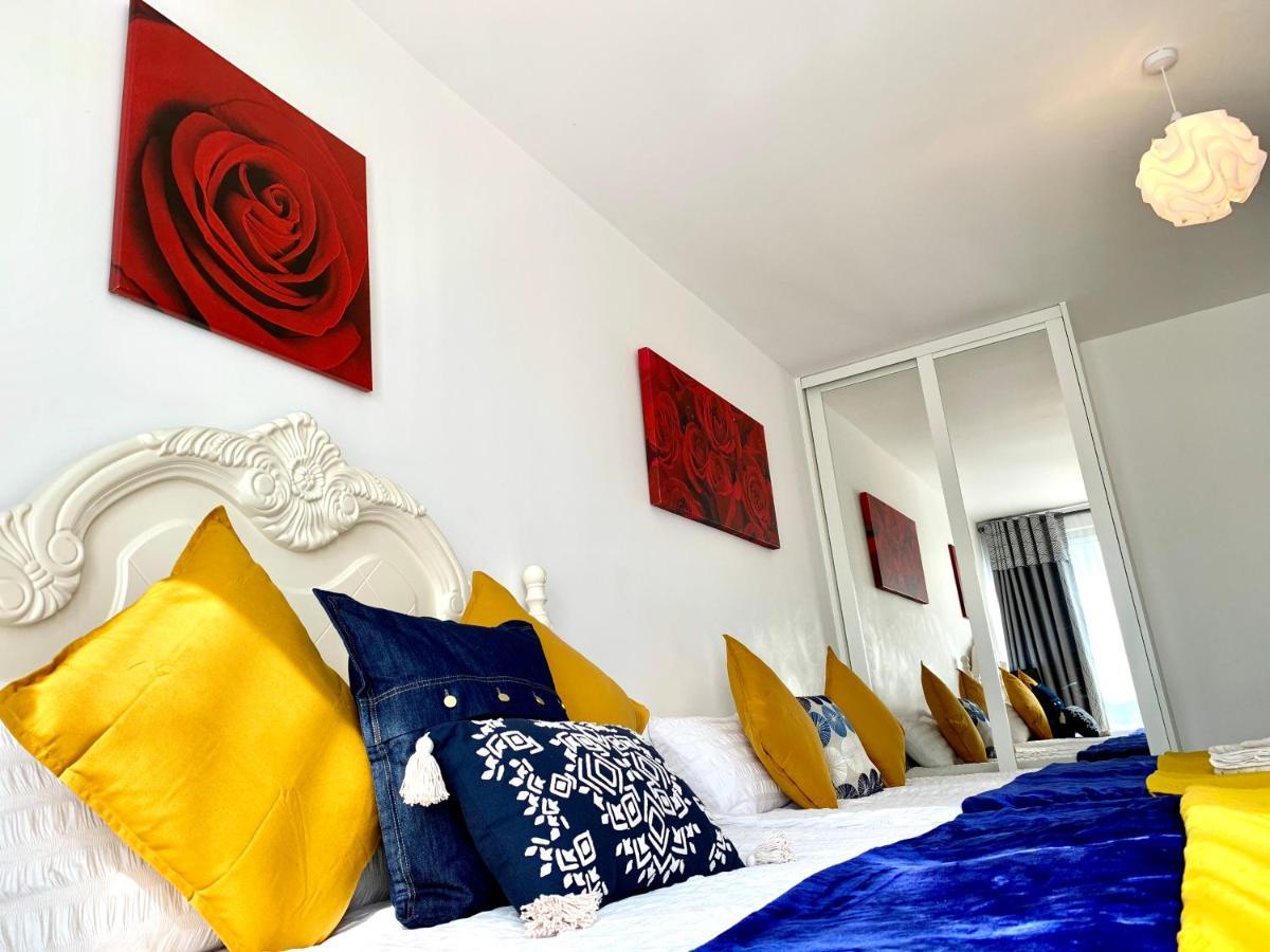 2-Bedrooms Modern Apartment Next To Velodrome, Lounge, Balcony, Parking, Abba London Eksteriør bilde