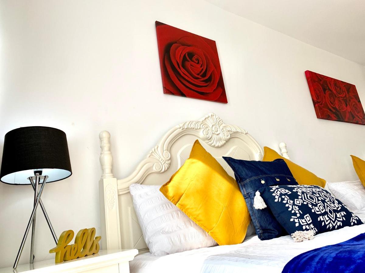 2-Bedrooms Modern Apartment Next To Velodrome, Lounge, Balcony, Parking, Abba London Eksteriør bilde