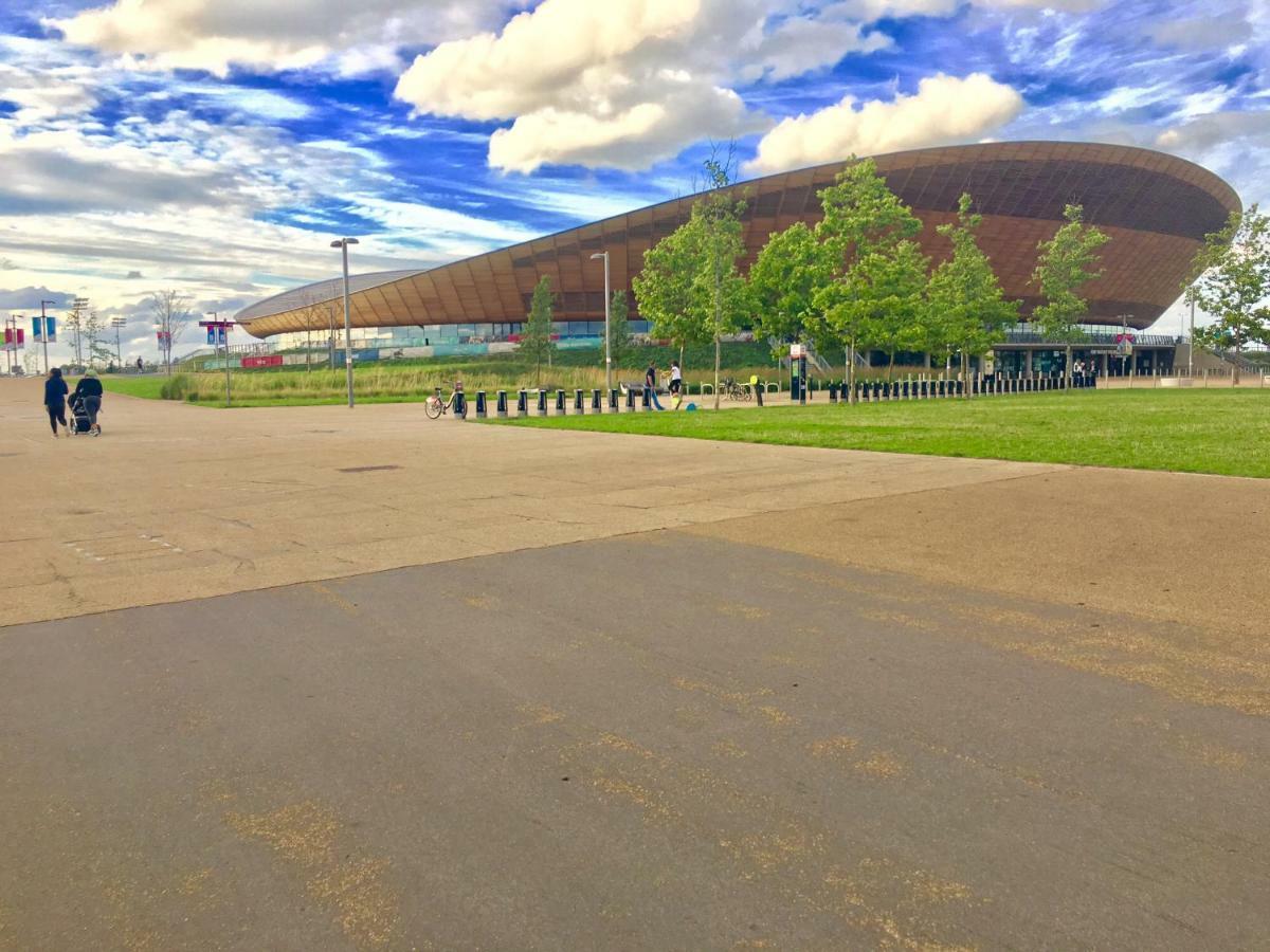 2-Bedrooms Modern Apartment Next To Velodrome, Lounge, Balcony, Parking, Abba London Eksteriør bilde