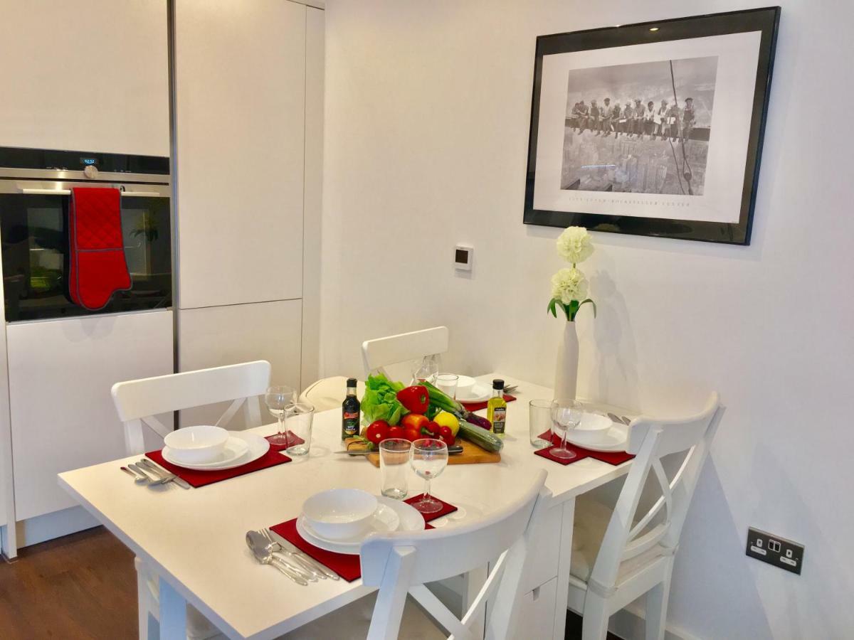 2-Bedrooms Modern Apartment Next To Velodrome, Lounge, Balcony, Parking, Abba London Eksteriør bilde